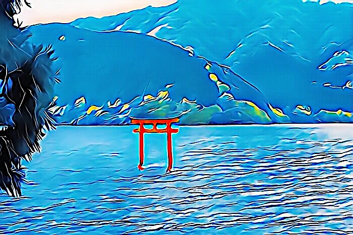 芦ノ湖湖畔の鳥居