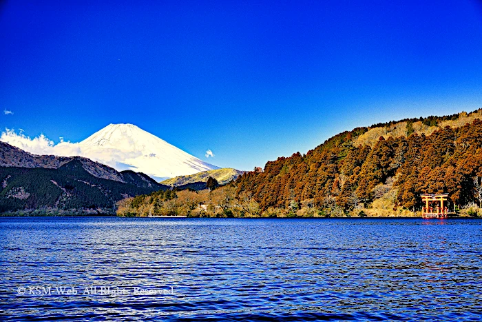 箱根芦ノ湖と富士山