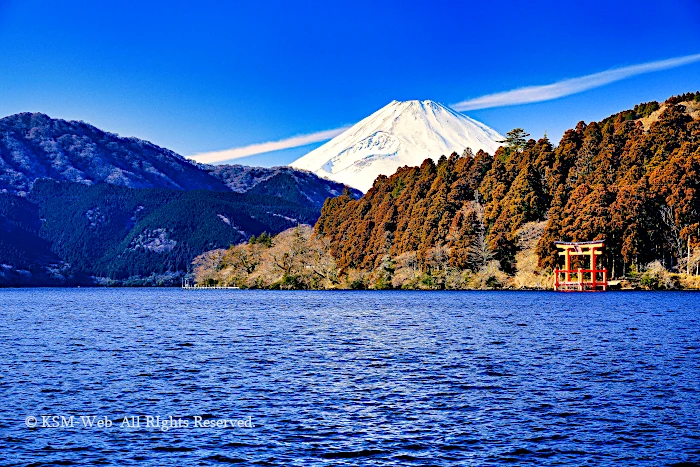 箱根芦ノ湖と富士山