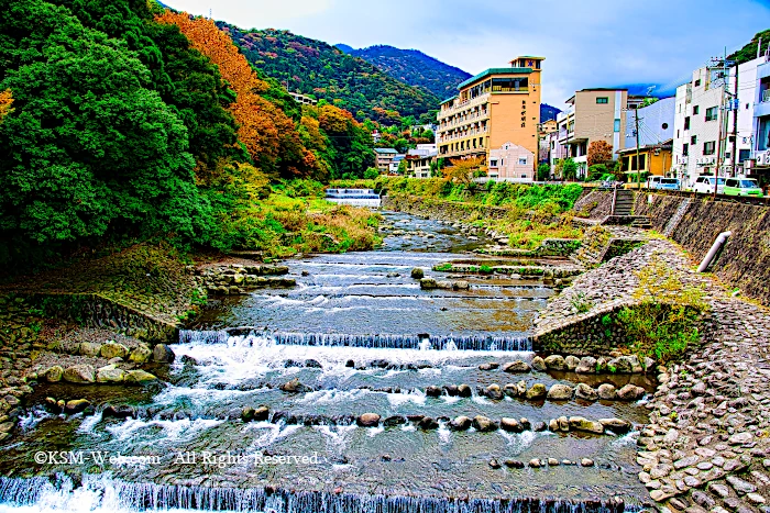 箱根湯本須雲川の流れ