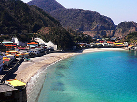 岩地海水浴場の写真