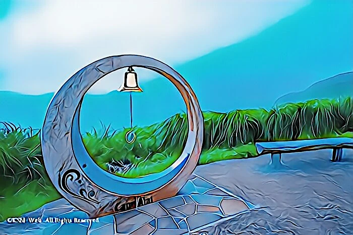 ユウスゲ公園 出会いの鐘