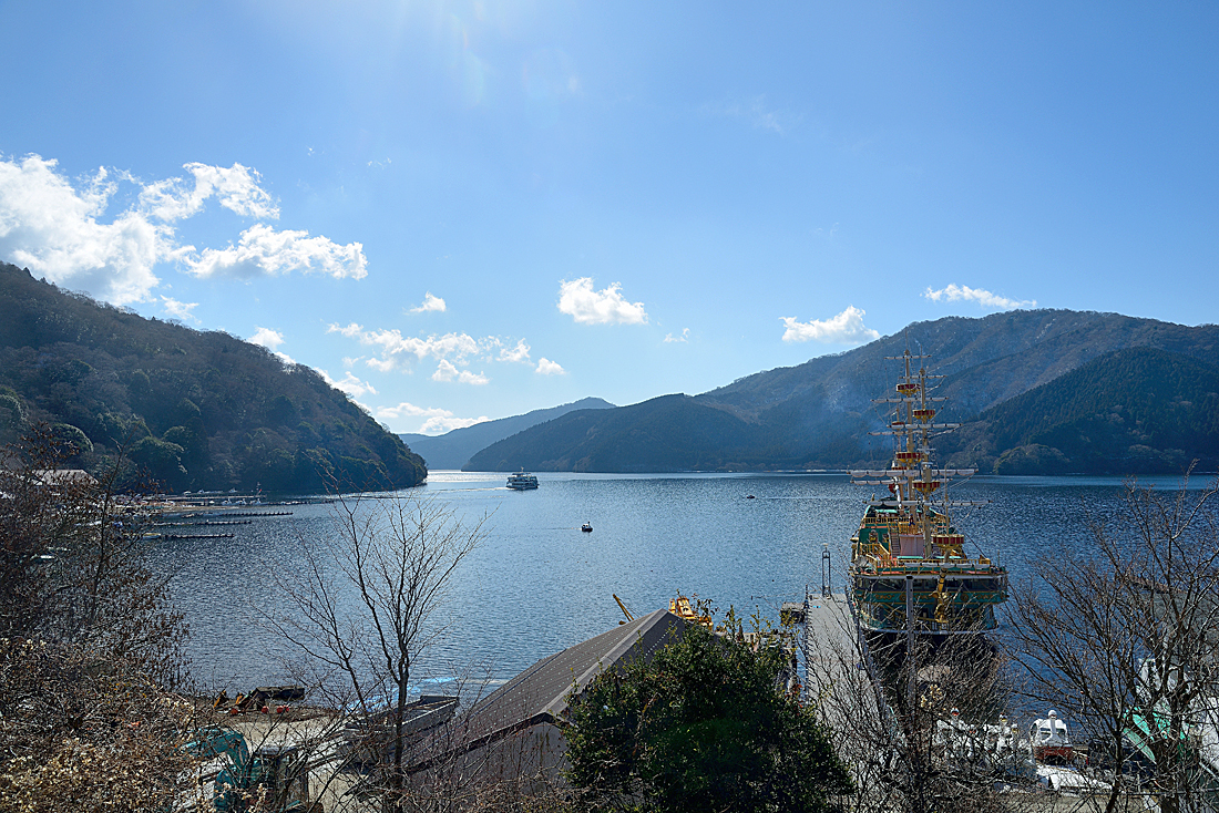 湖尻湖の景観