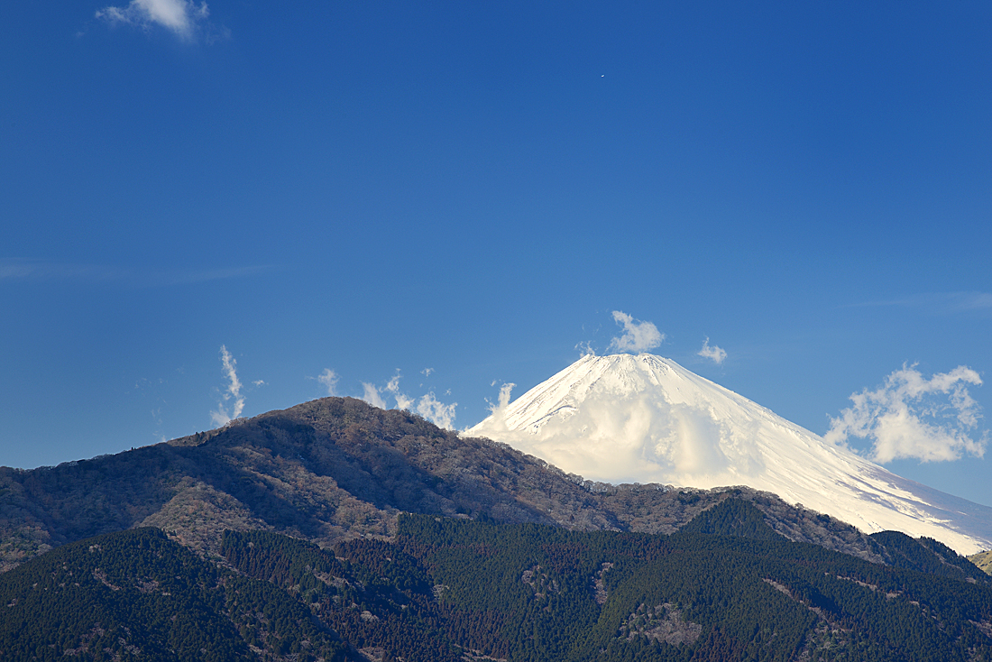 芦ノ湖から望む富士山