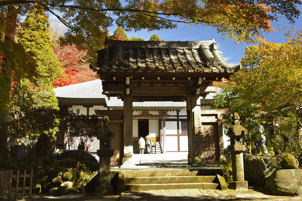 箱根長安寺の紅葉